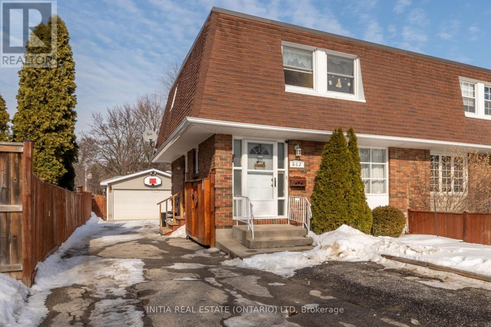 862 ASSINIBOINE CRESCENT, Sarnia