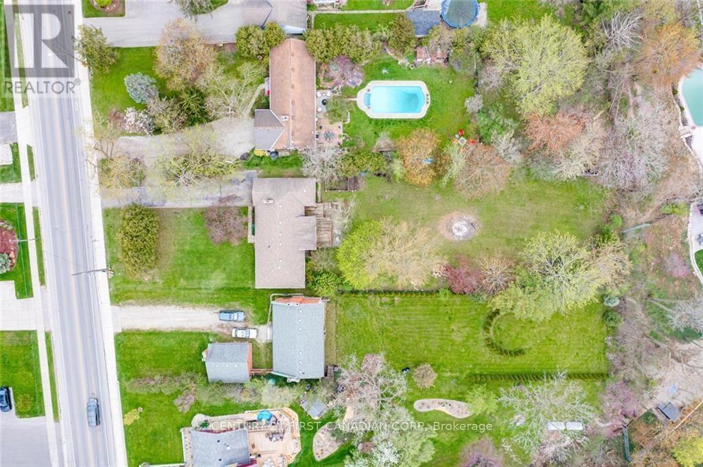 518 UPPER QUEEN STREET, London South (South R)