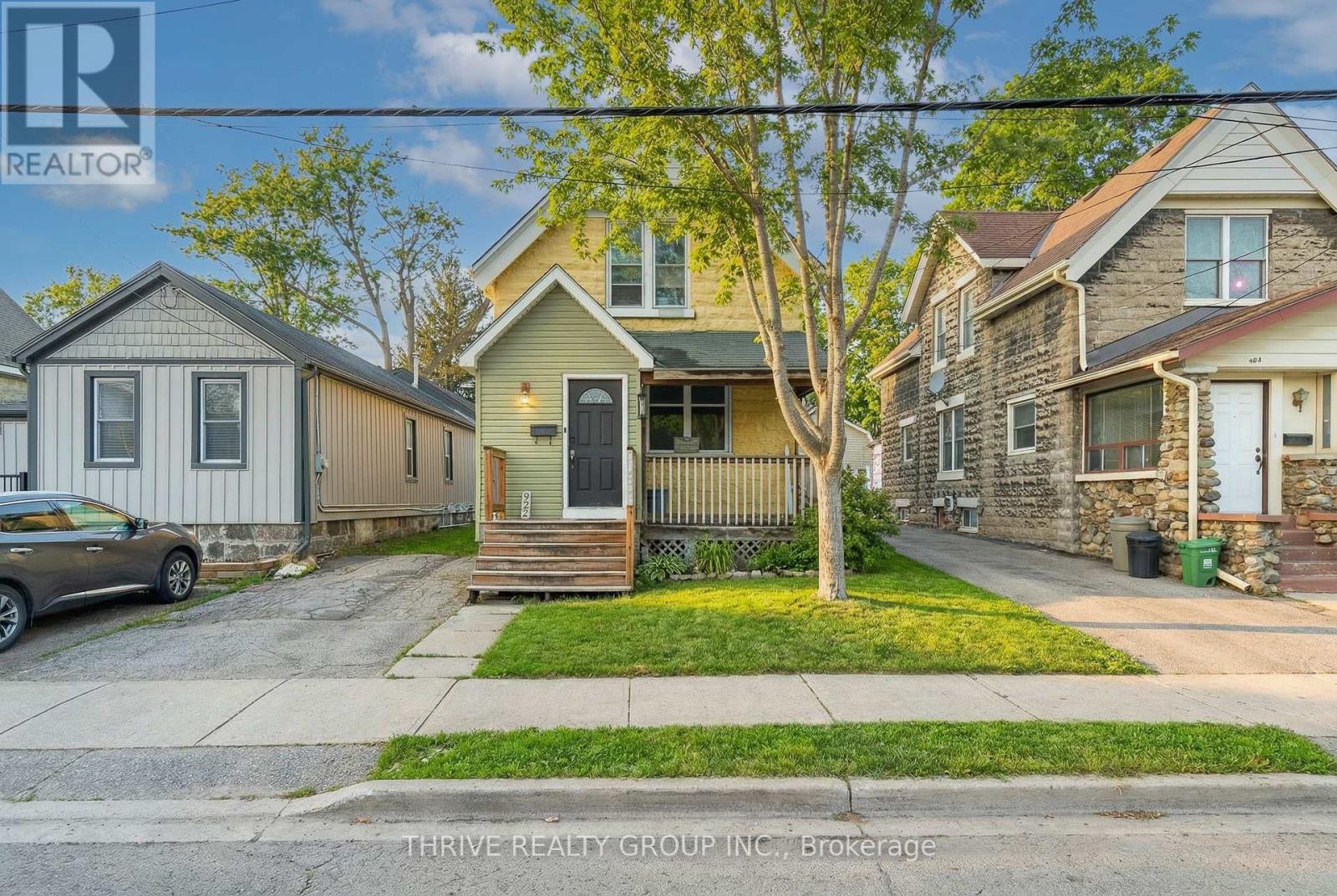 922 PRINCESS AVENUE, London East (East G)