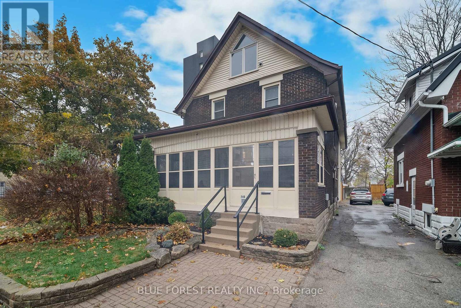 246 GREY STREET, London East (East K)