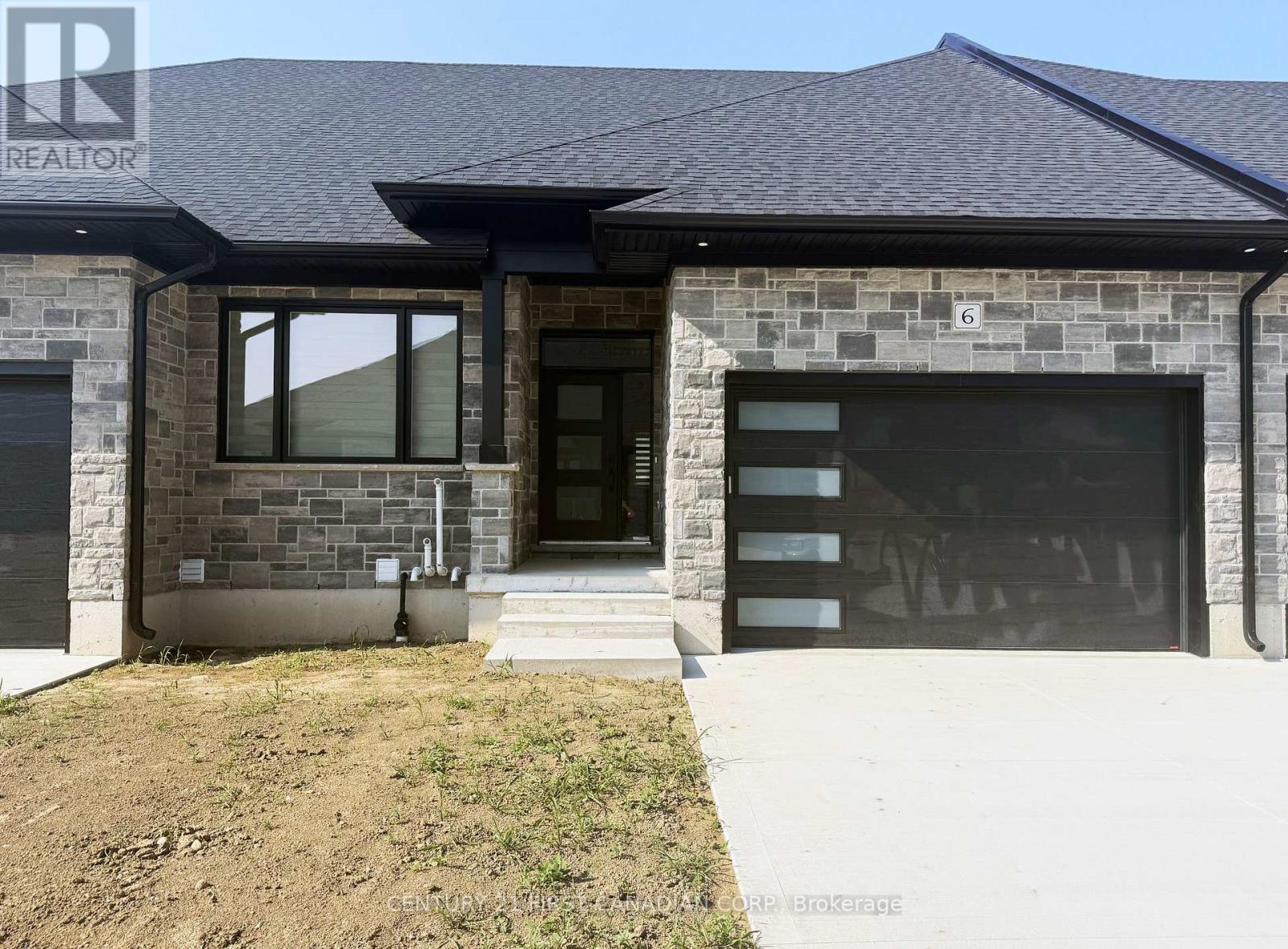 6 - 32 POSTMA STREET, North Middlesex (Ailsa Craig)