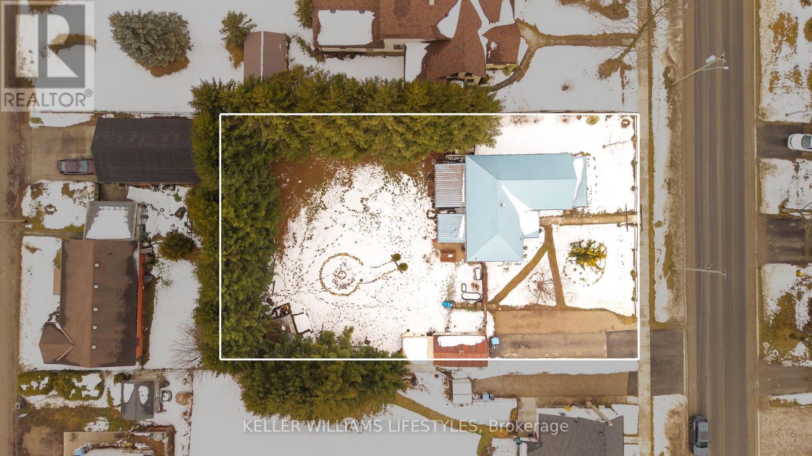 26 ARTHUR STREET, Strathroy-Caradoc (NE)