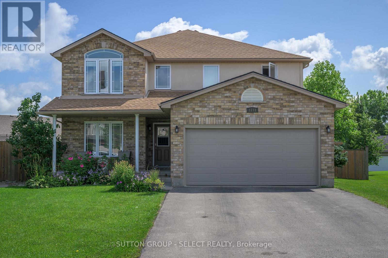 1711 CEDARCREEK CRESCENT, London North (North D)