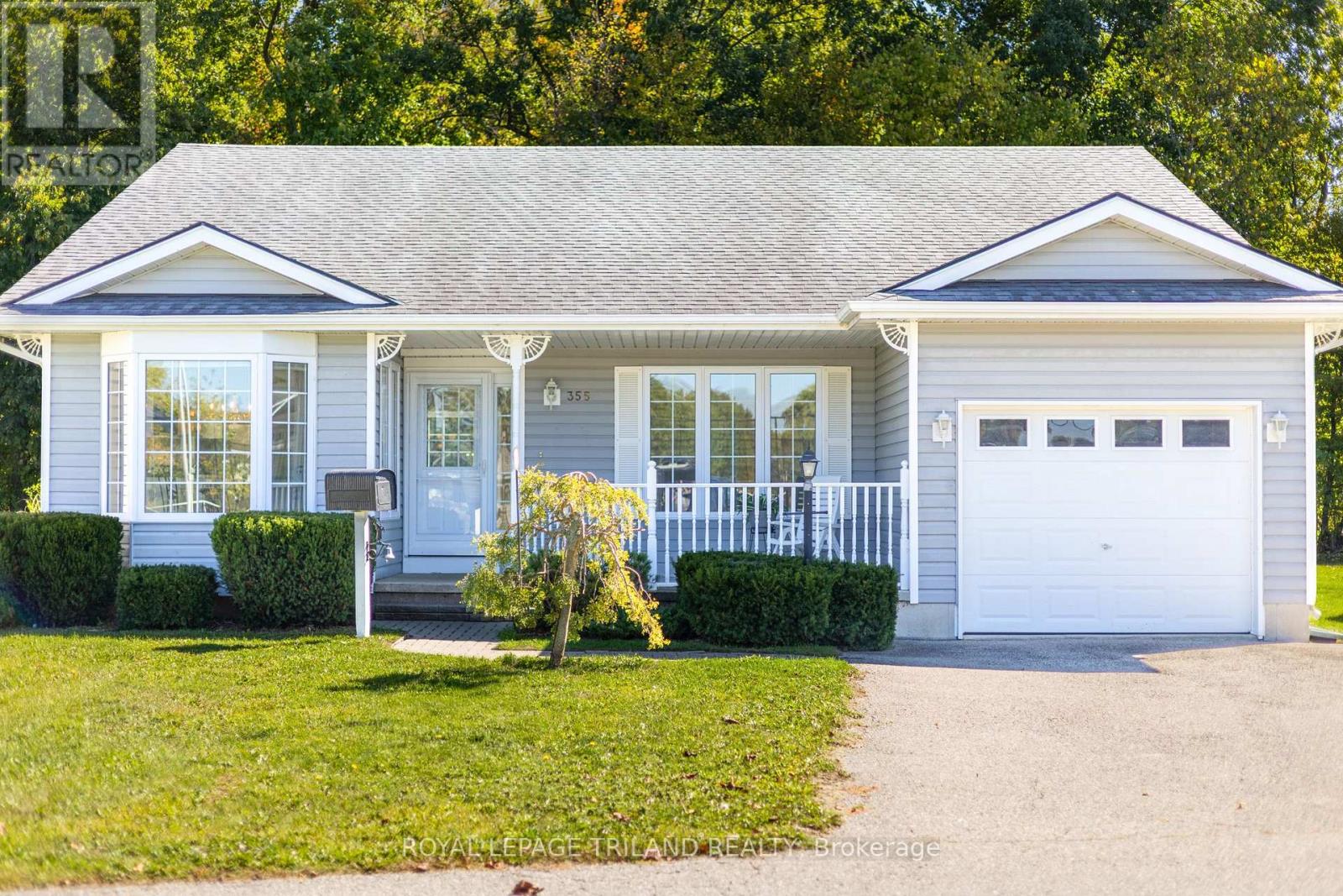 355 SHANNON BOULEVARD, South Huron (Stephen)