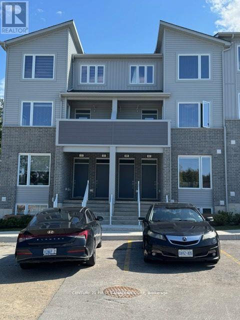 49 - 990 DEVERON CRESCENT, London South (South J)