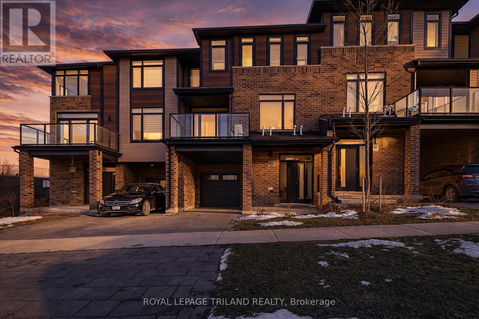 2610 SHEFFIELD BOULEVARD, London South (South U)