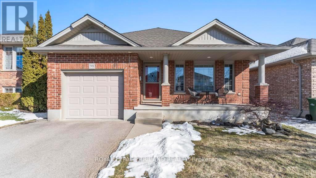98 HAGERMAN CRESCENT, St. Thomas