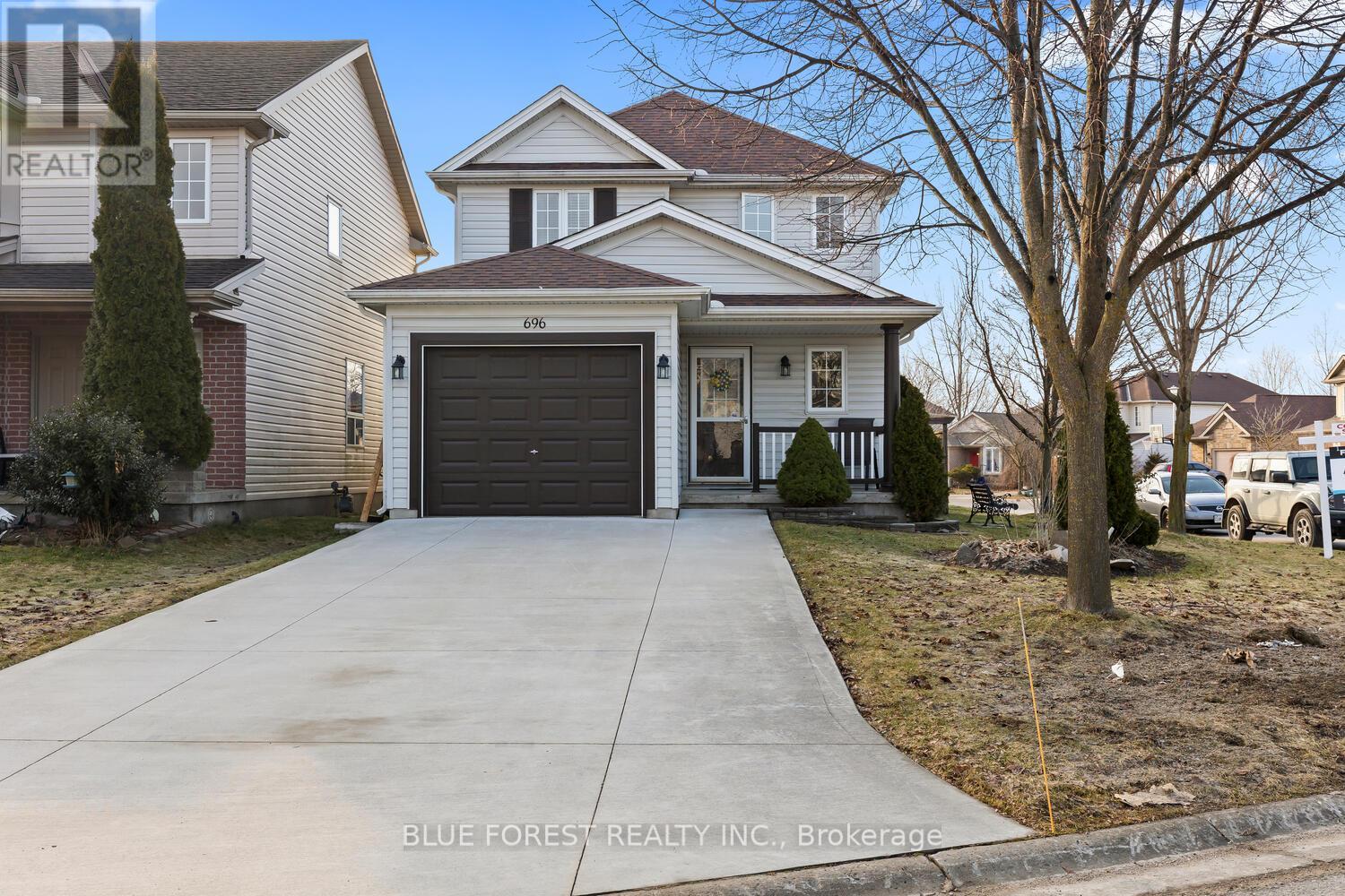 696 FIELDGATE CIRCLE, London East (East I)