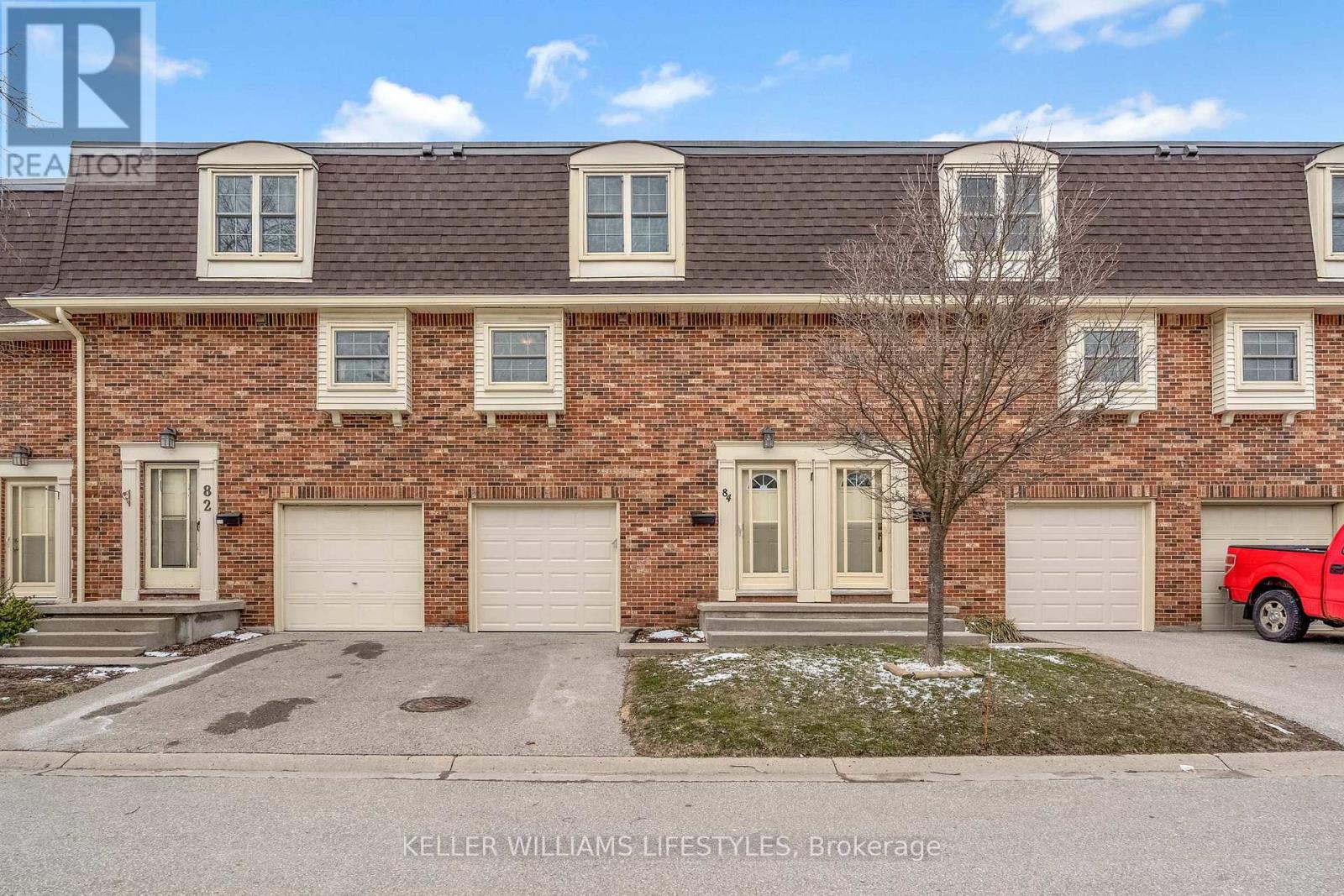 84 - 900 POND VIEW ROAD, London South (South T)