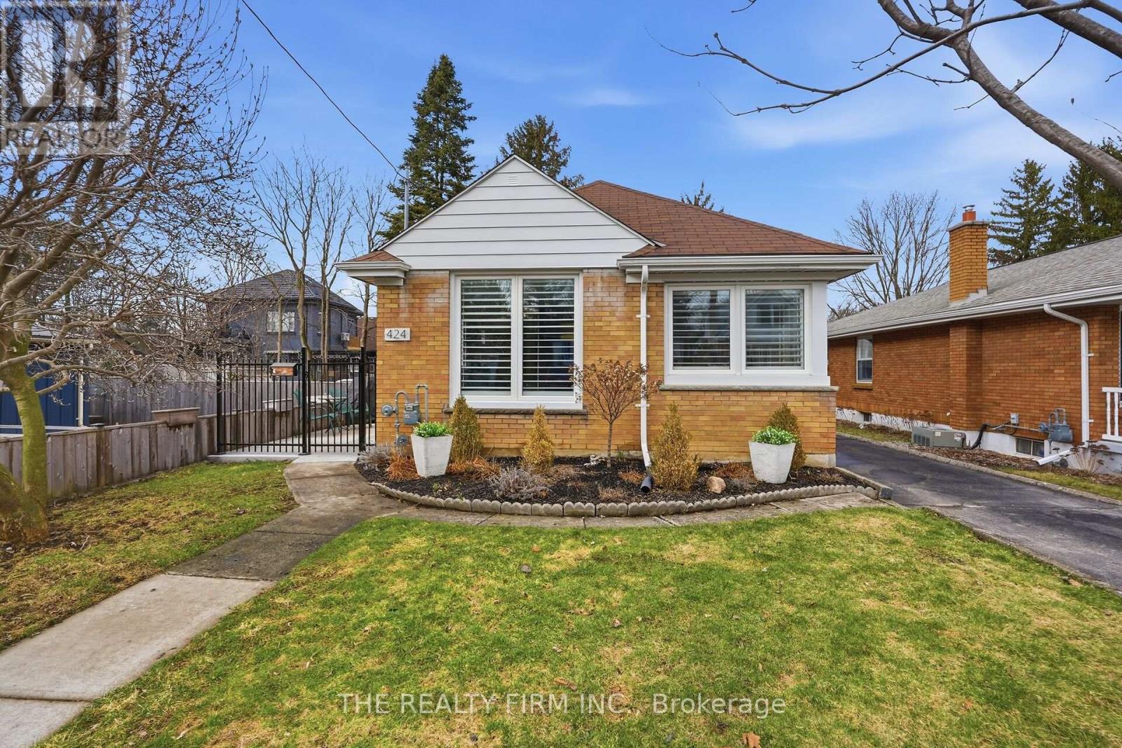 424 HICKSON AVENUE, London South (South G)