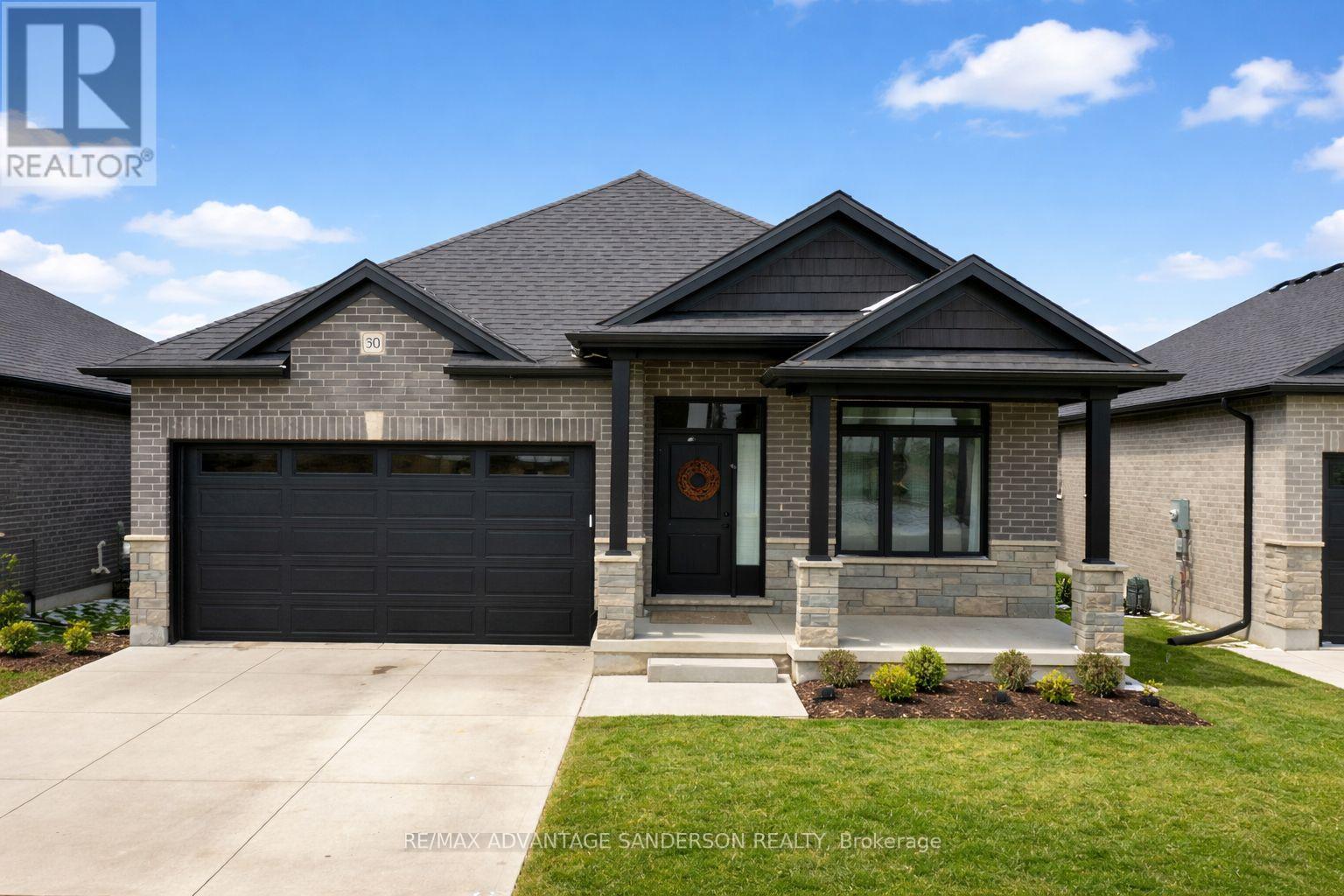 30 - 383 DAVENTRY WAY, Middlesex Centre (Komoka)