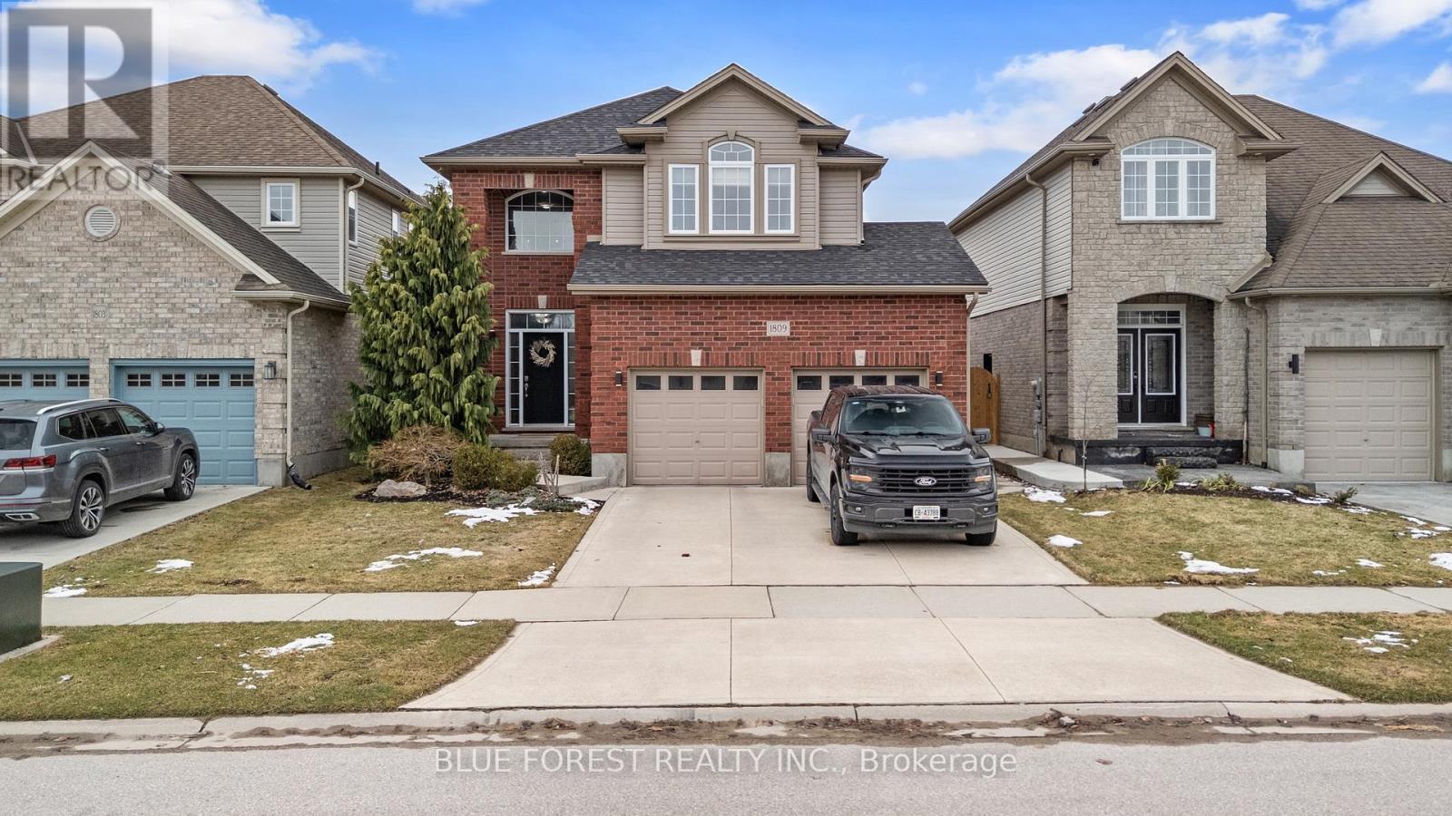 1809 JUBILEE DRIVE, London North (North E)