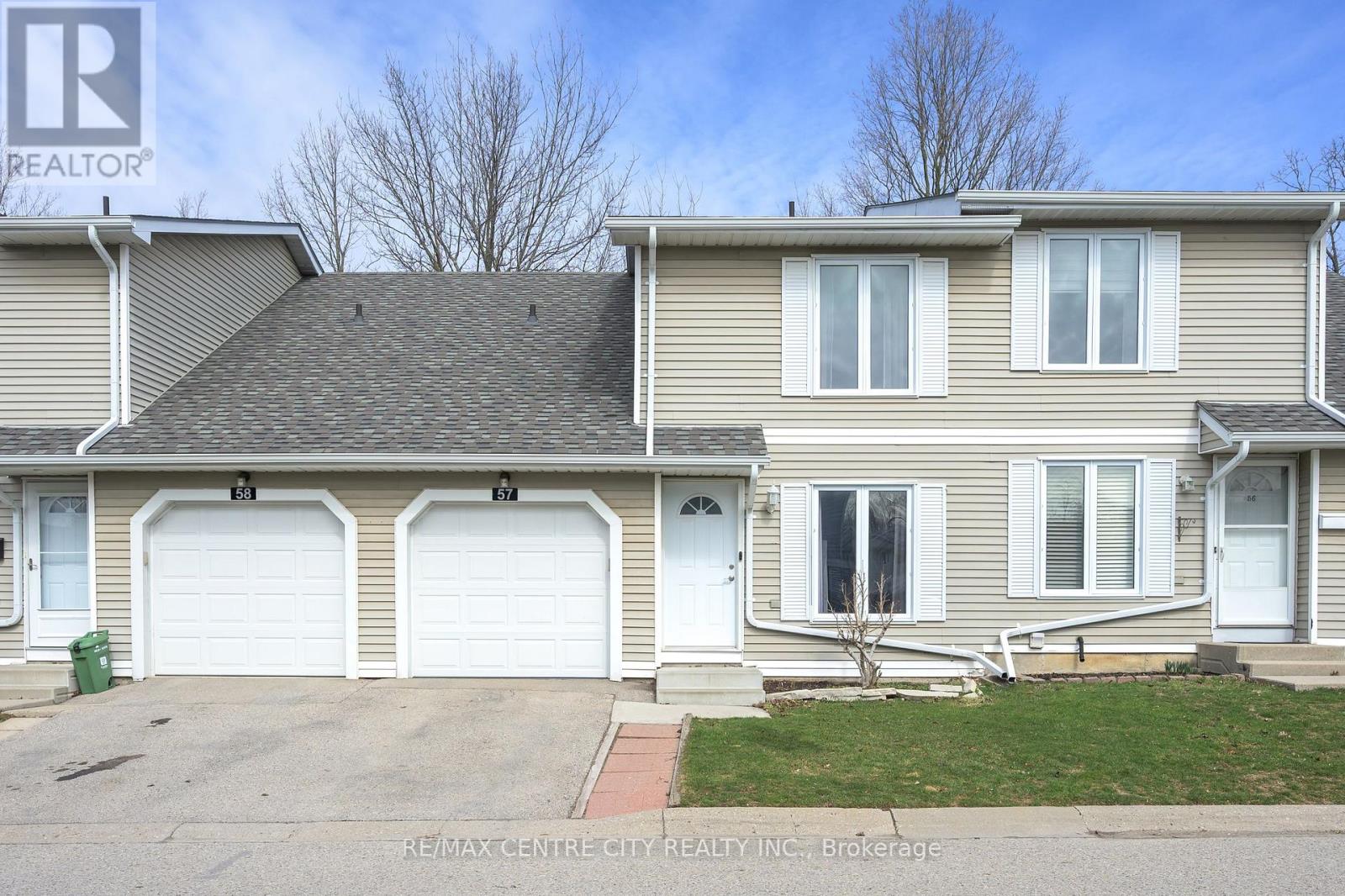 57 - 120 CENTRE STREET, London South (South E)