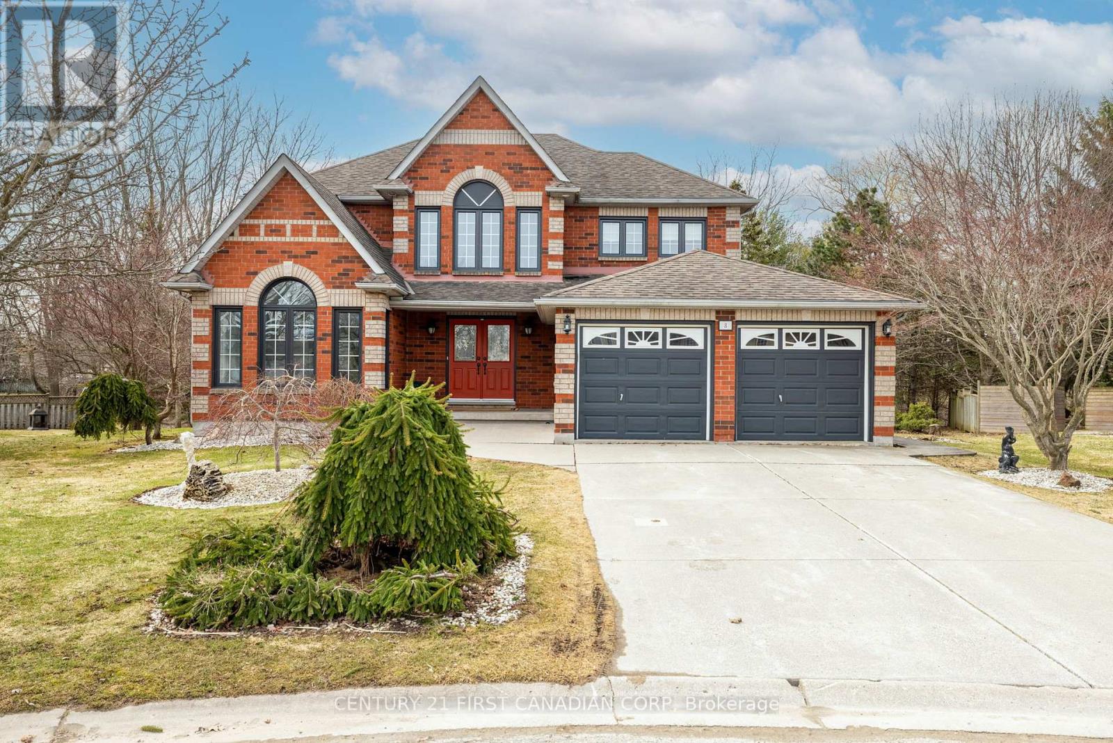 8 CLAIRE COURT, Strathroy-Caradoc (NE)