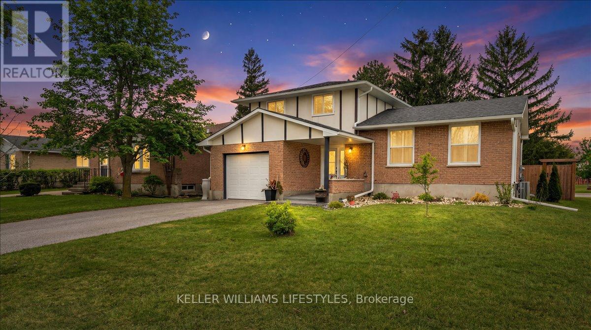 2 JUNIPER PLACE, Lambton Shores (Forest)