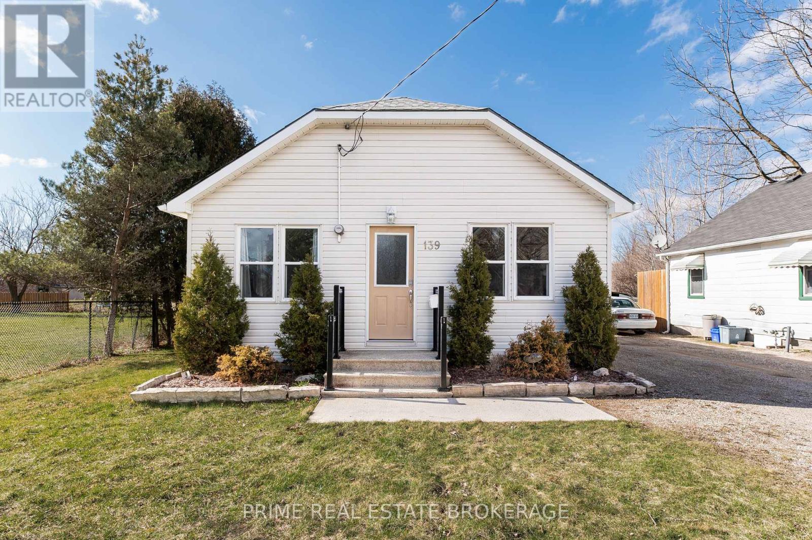 139 MAIN STREET, West Elgin (West Lorne)