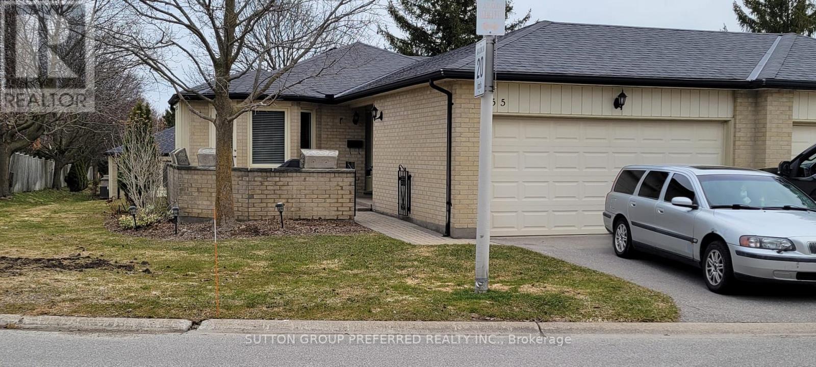 55 - 211 PINE VALLEY DRIVE, London South (South N)