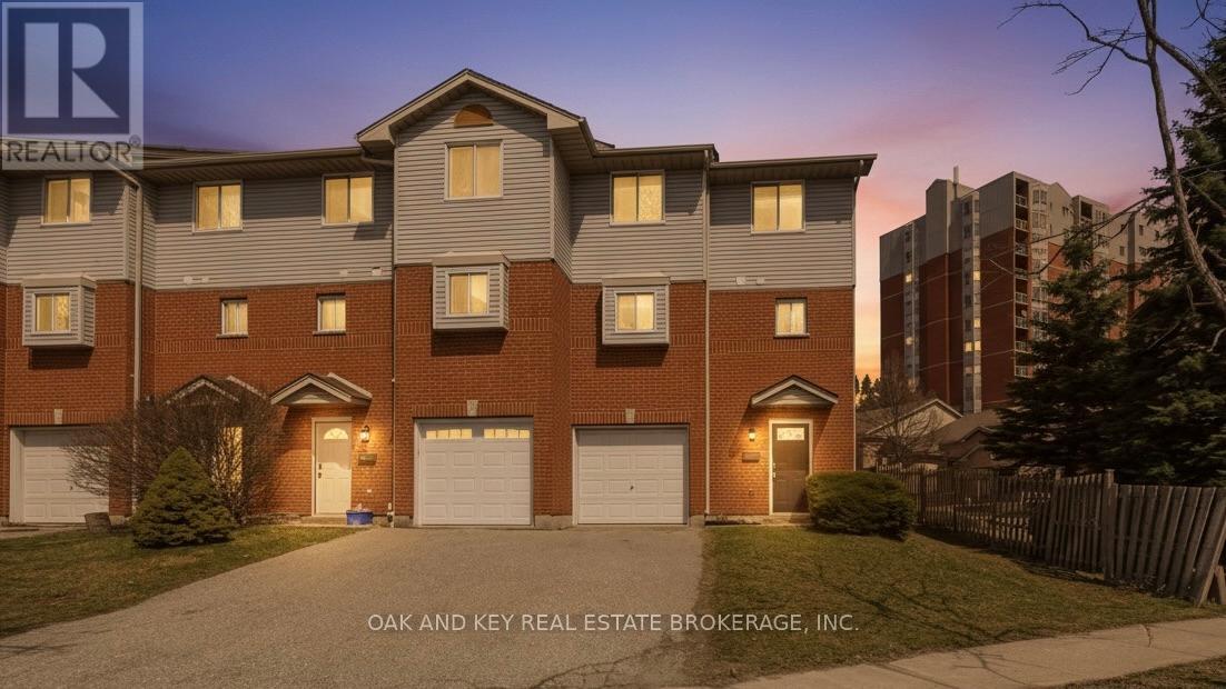 18 CHAPMAN COURT, London North (North I)