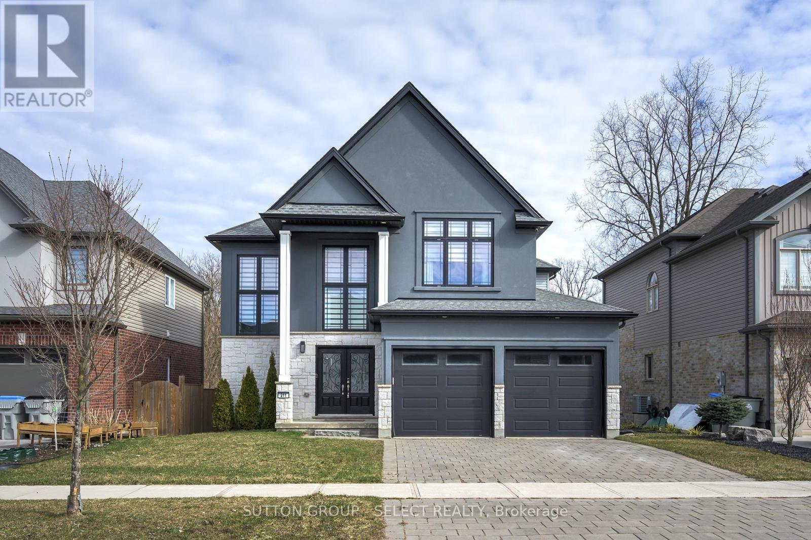 211 UNION AVENUE, Middlesex Centre (Komoka)