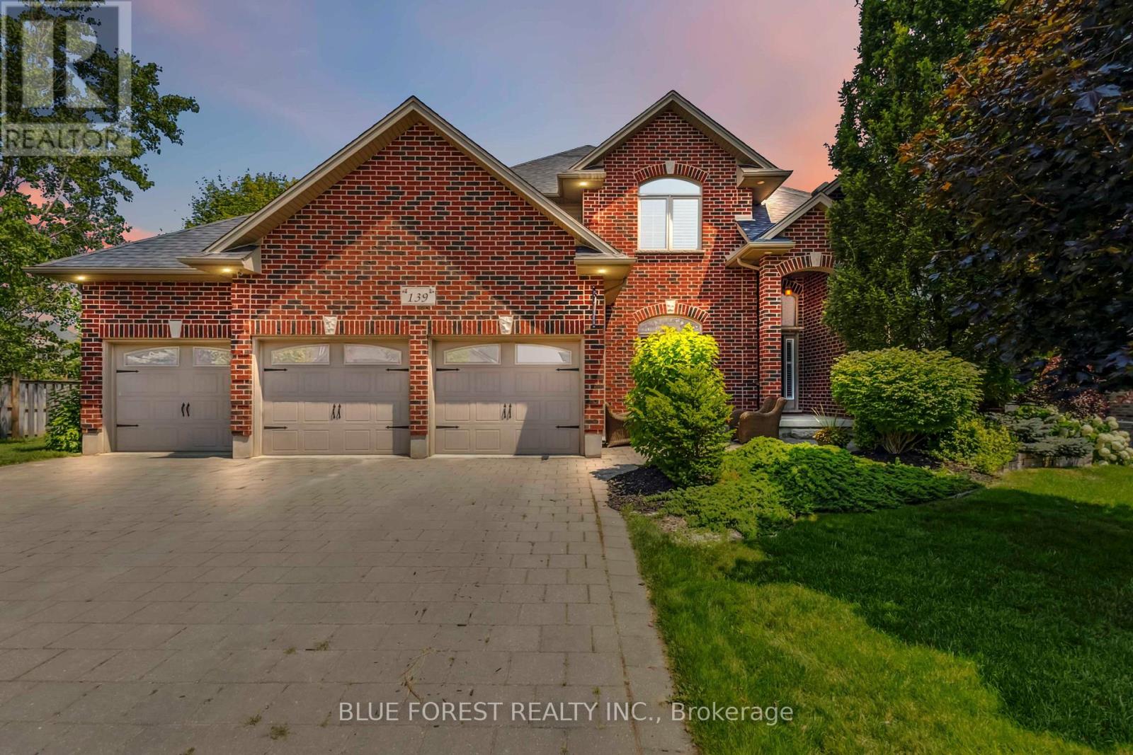 139 PRINCE STREET, Middlesex Centre (Komoka)