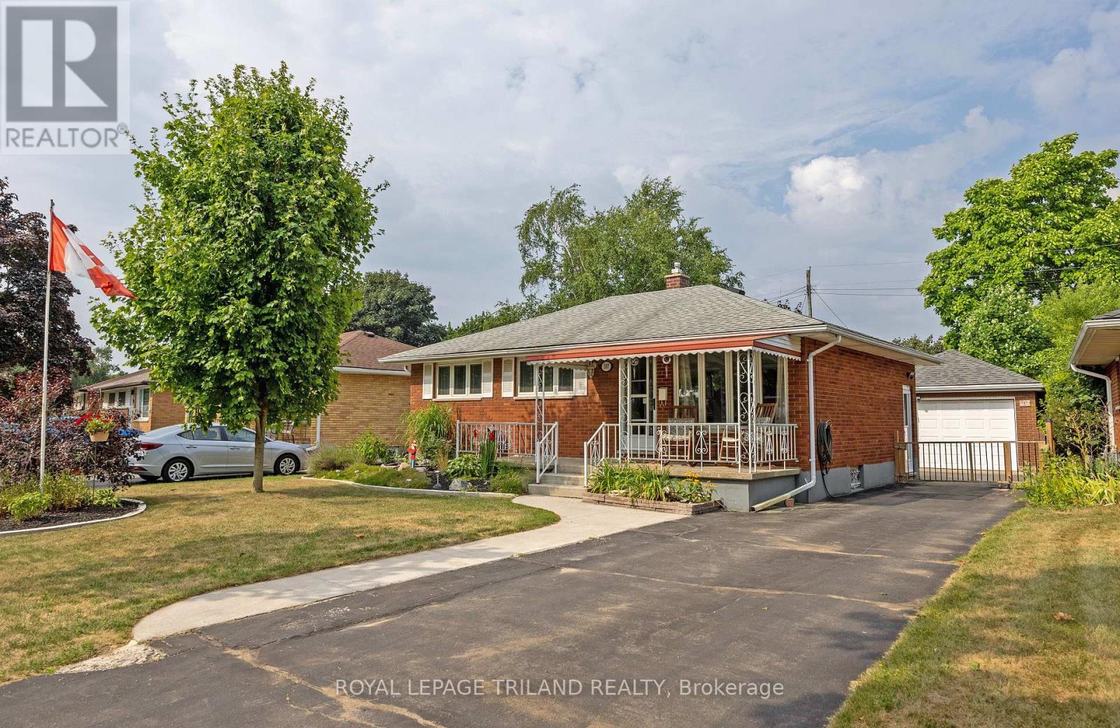 107 SUSAN AVENUE, London East (East D)