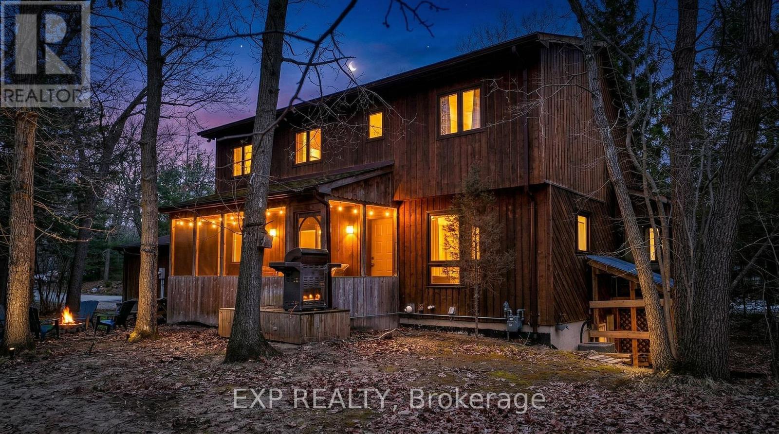 10207 PINETREE DRIVE, Lambton Shores (Grand Bend)