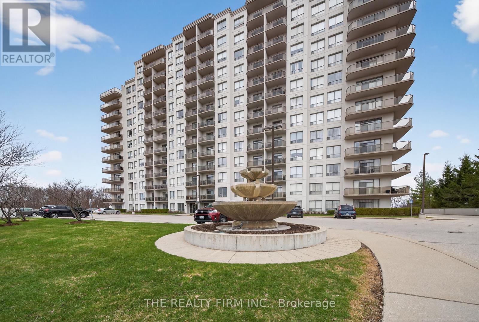 803 - 353 COMMISSIONERS ROAD W, London South (South D)