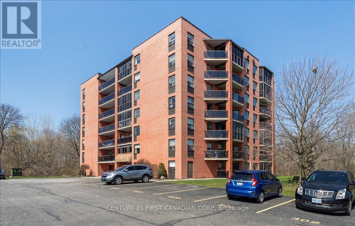 706 - 5 MILL POND COURT, Norfolk (Simcoe)