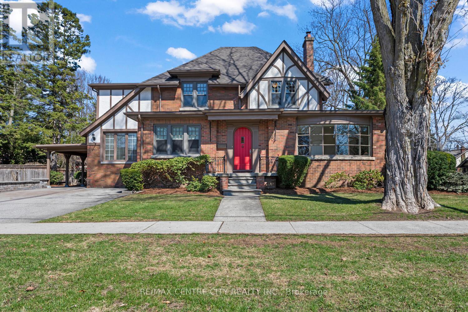 396 VICTORIA STREET, London East (East B)