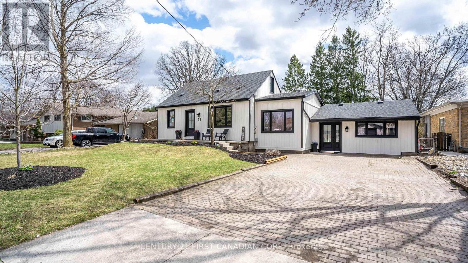 79 BROADWAY AVENUE, London South (South V)