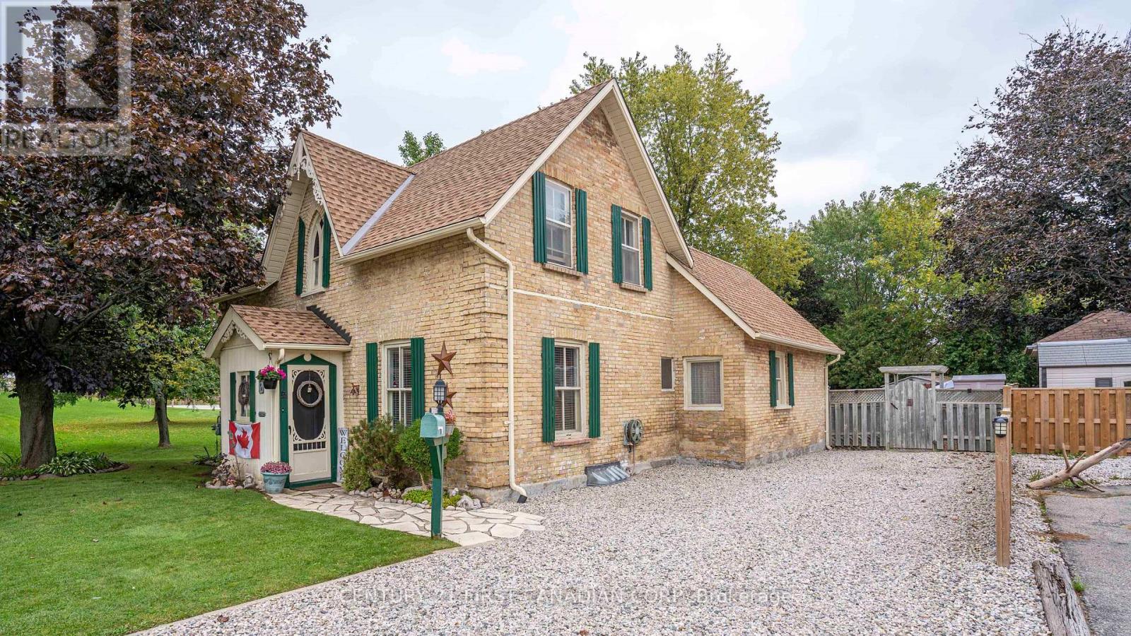 1 FAIRVIEW AVENUE, St. Thomas