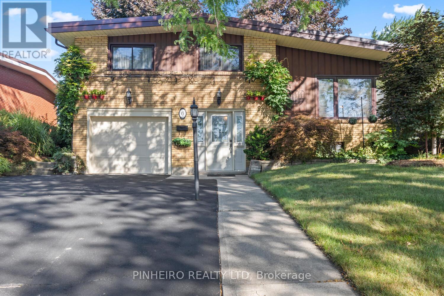 6 OREGON ROAD, London South (South T)