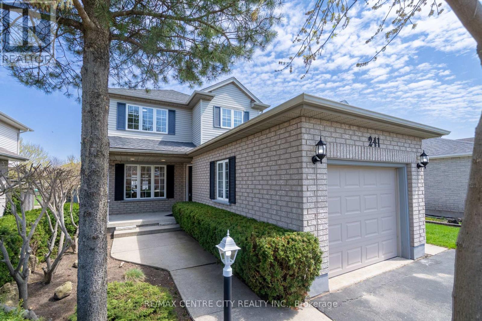 241 PARKVIEW DRIVE, Strathroy-Caradoc (SE)
