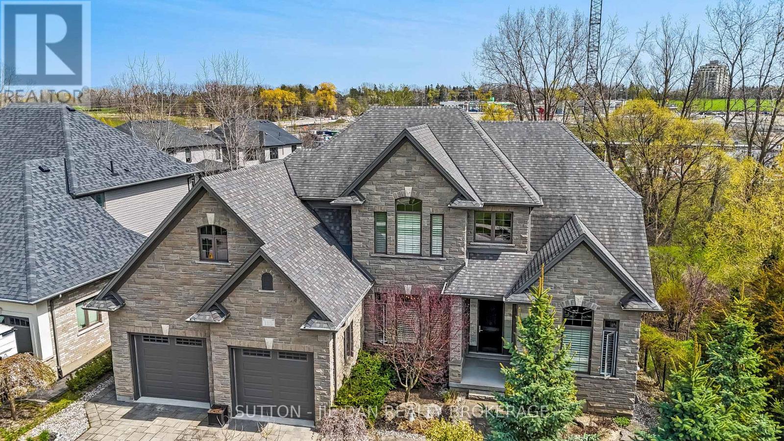 115 PEBBLECREEK WALK, London North (North R)