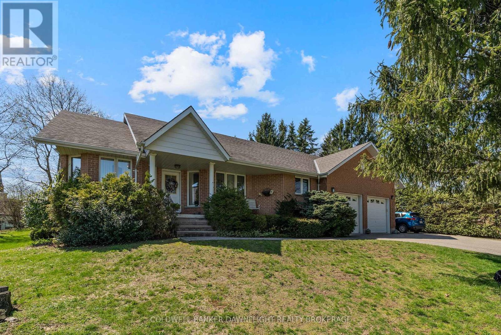 6 DURAND COURT, Bluewater (Zurich)