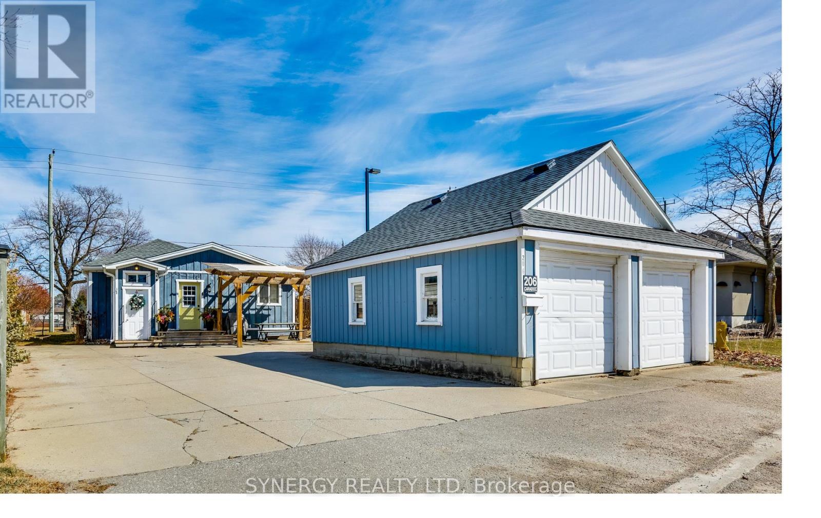 206 CARADOC STREET S, Strathroy-Caradoc (SW)