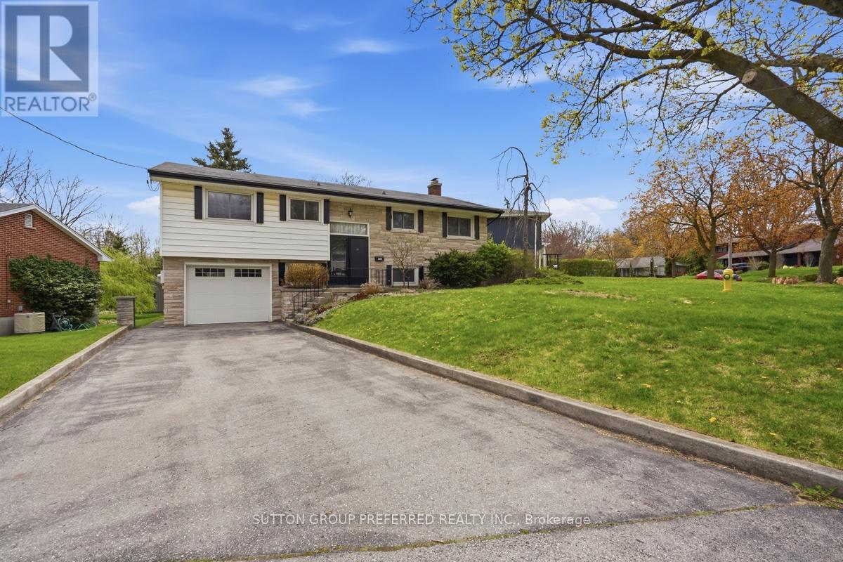 449 AVERILL CRESCENT, London South (South G)