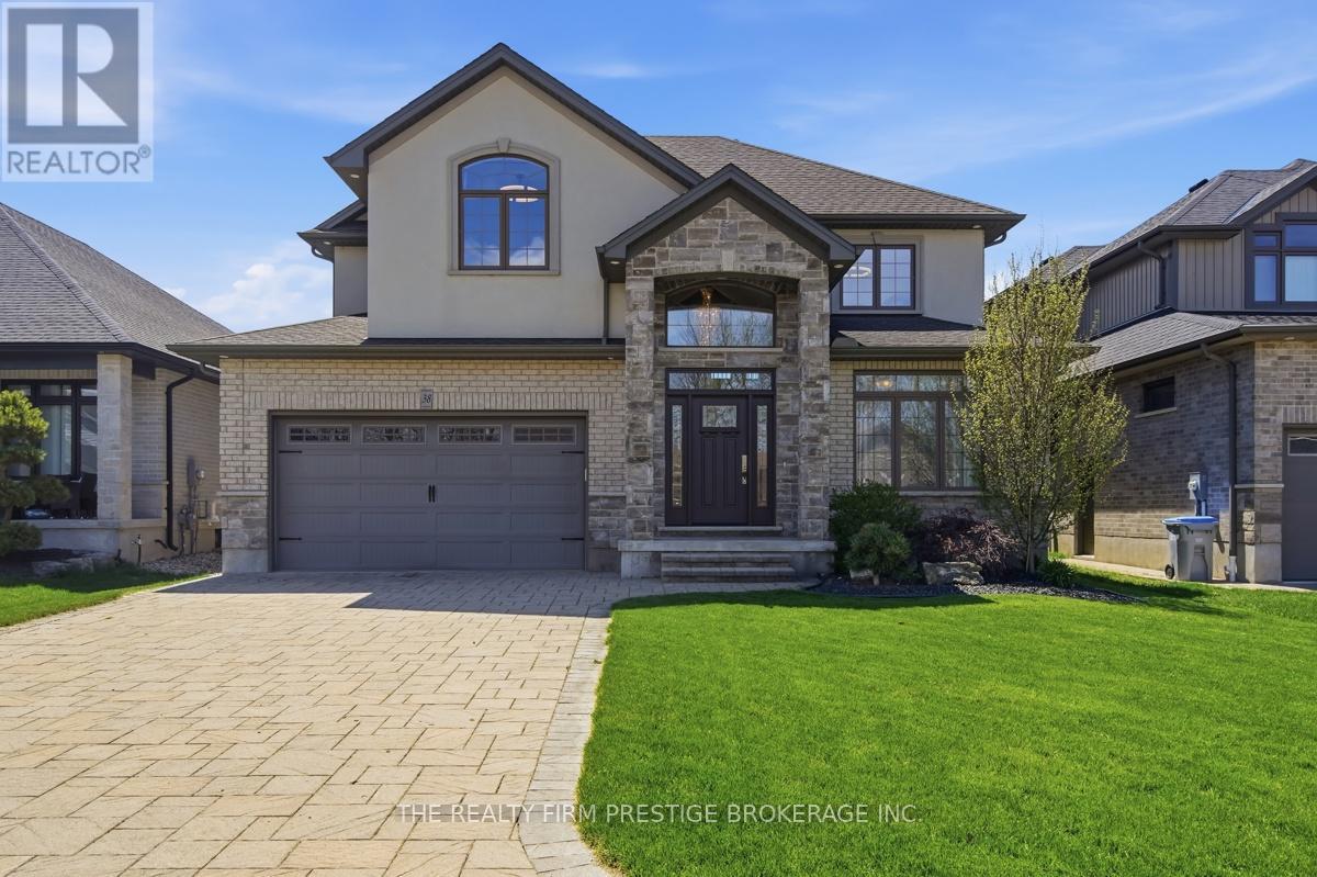 38 VEALE CRESCENT, Strathroy-Caradoc (SW)