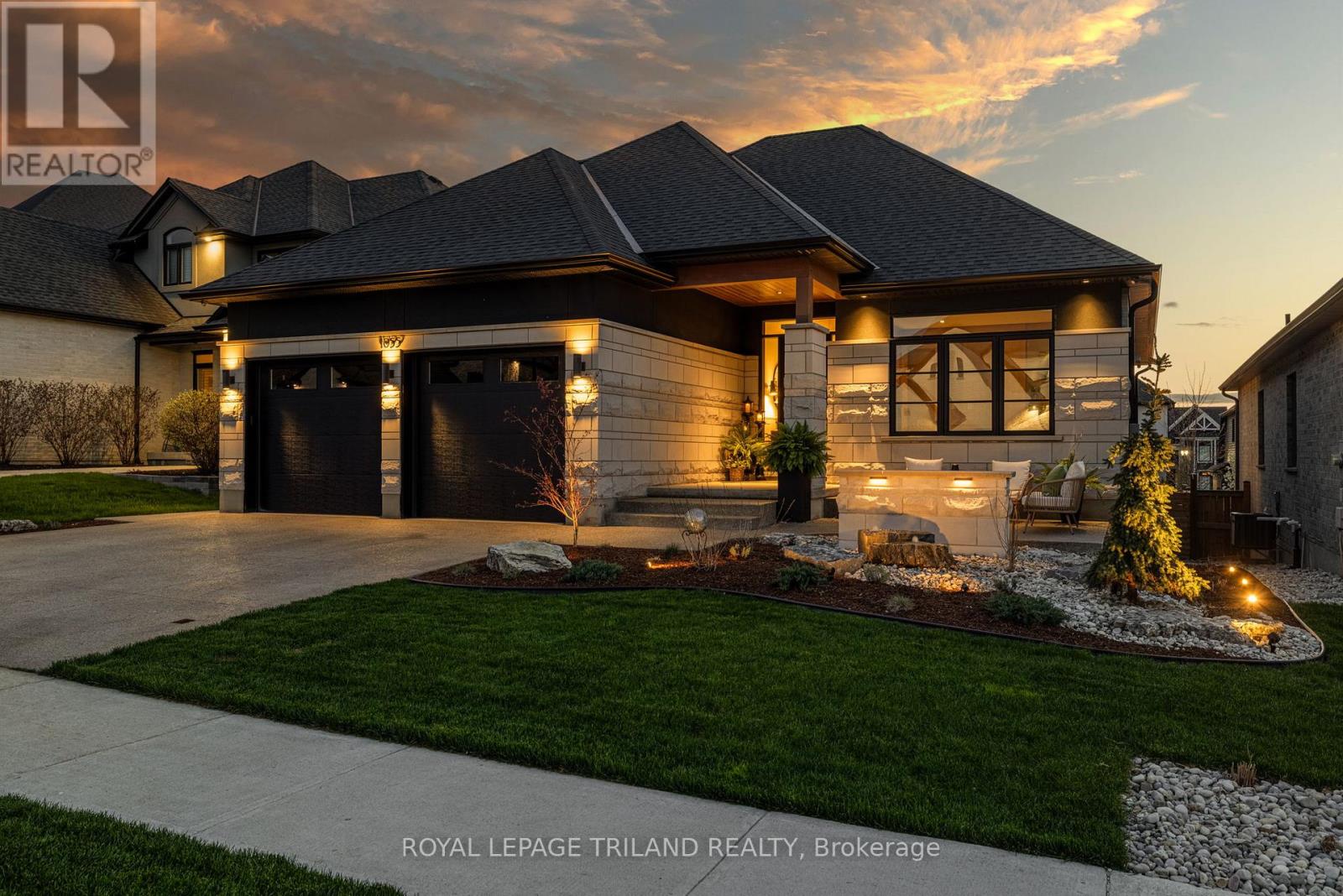 1055 TRAILSWAY AVENUE, London South (South B)