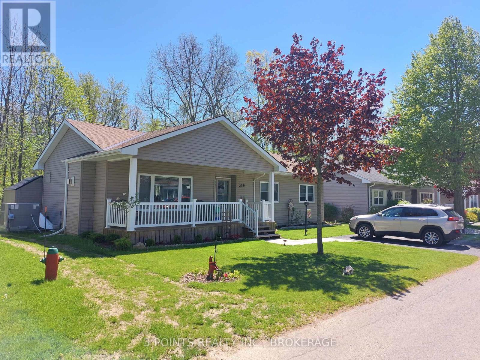 329 WYLDWOOD LANE, South Huron (Stephen Twp)