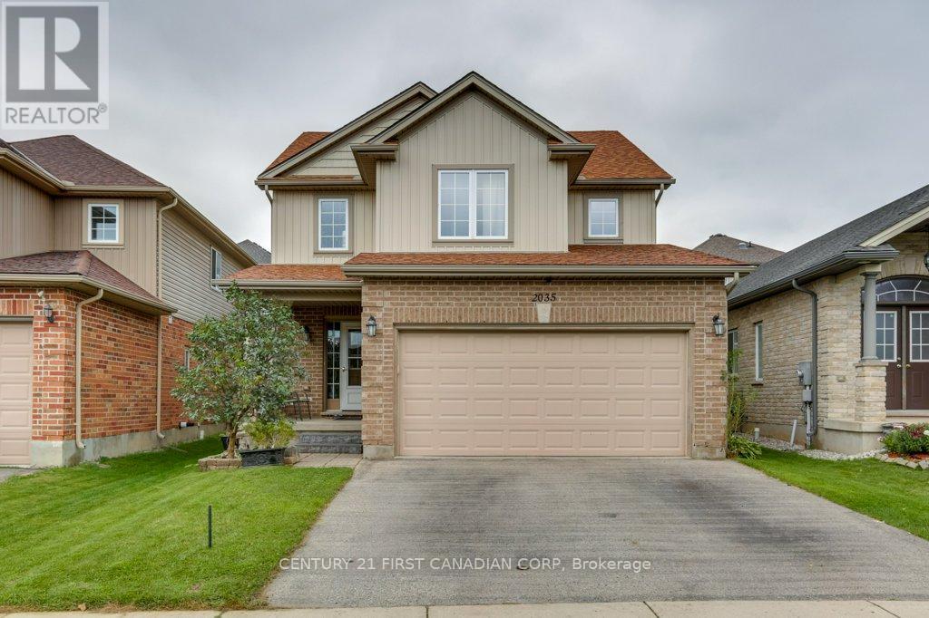 2035 ROLLINGACRES DRIVE, London