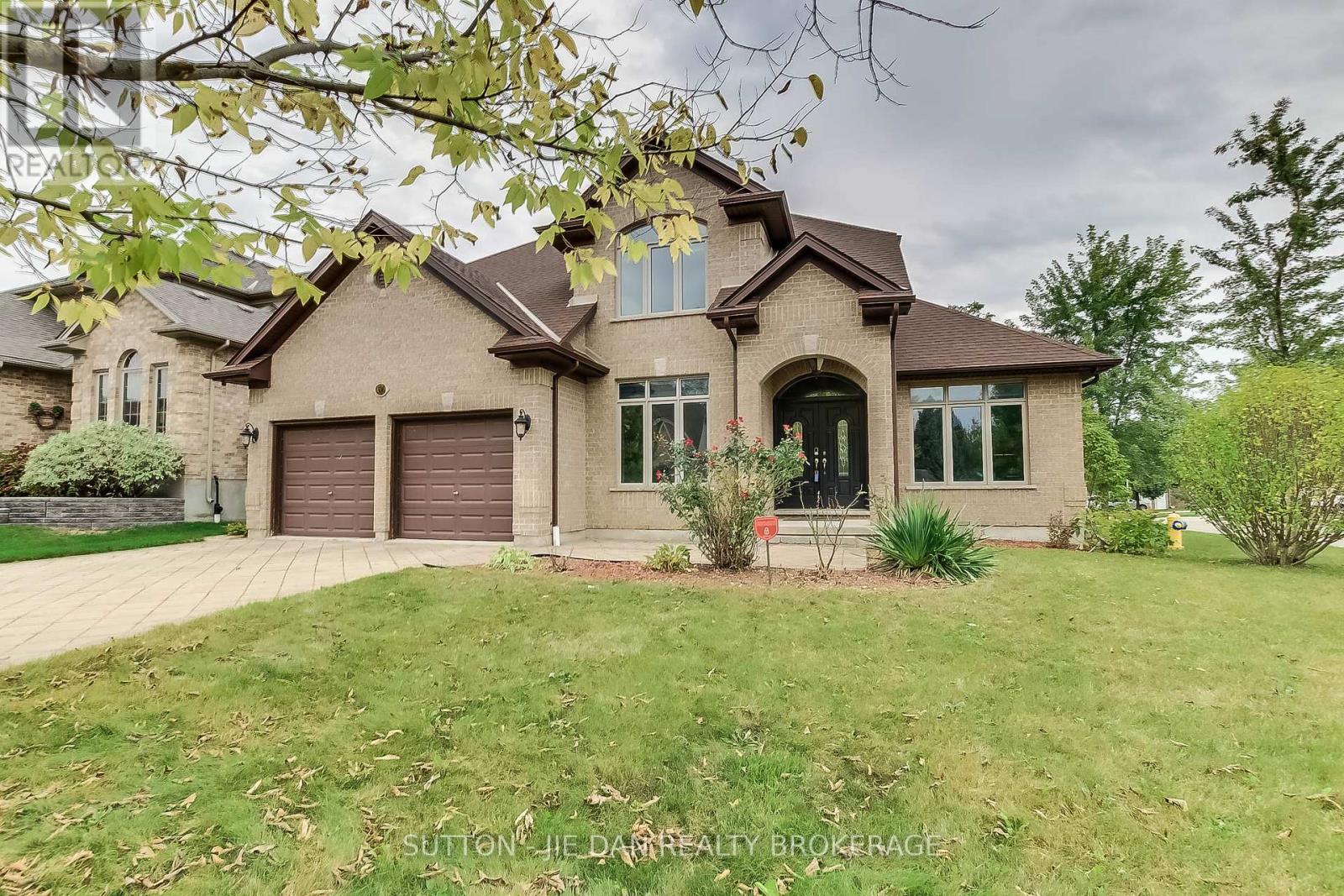 306 OKANAGAN WAY, London