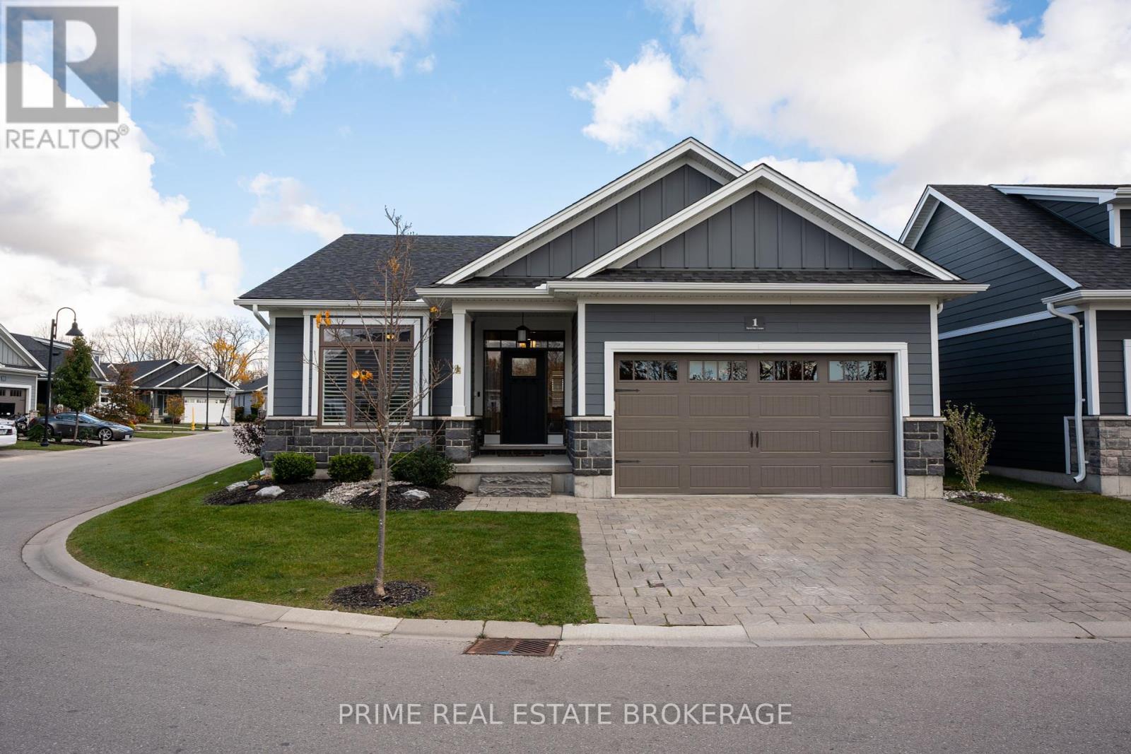 1 SUNRISE LANE, Lambton Shores (Grand Bend)