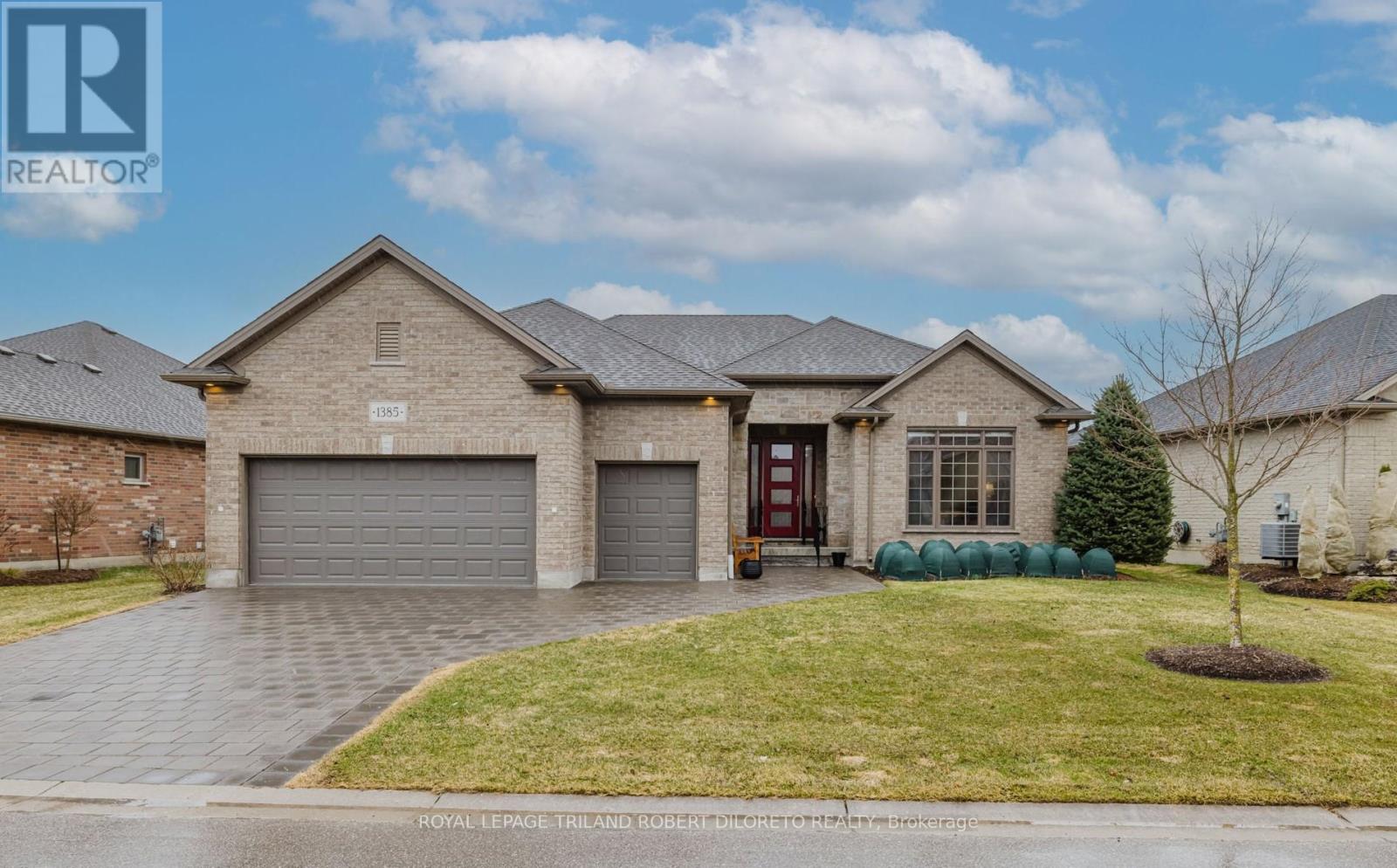 1385 SANDY SOMERVILLE DRIVE, London