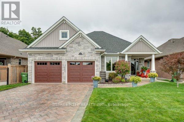 32 ACORN TRAIL, St. Thomas