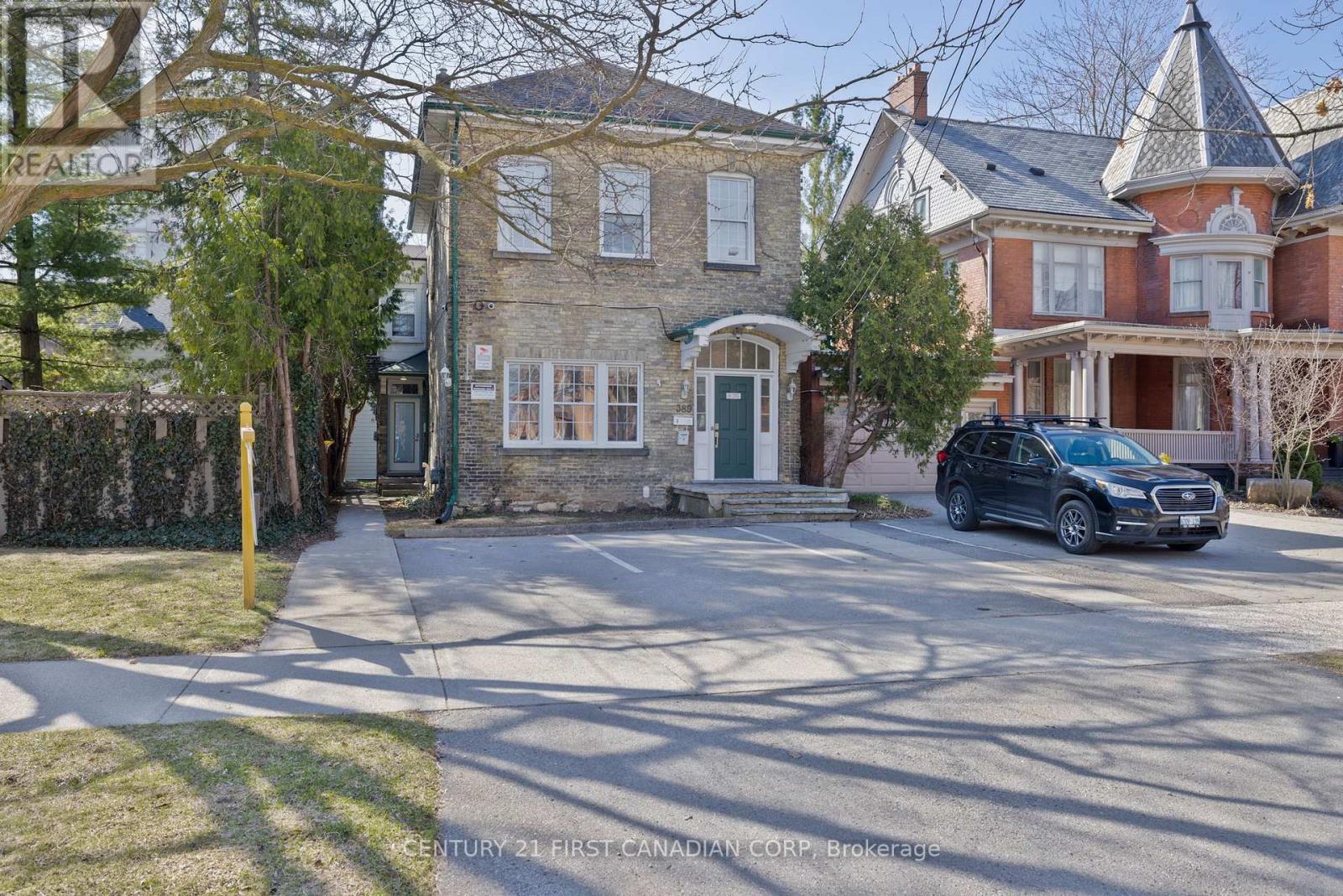 389 DUFFERIN AVENUE, London