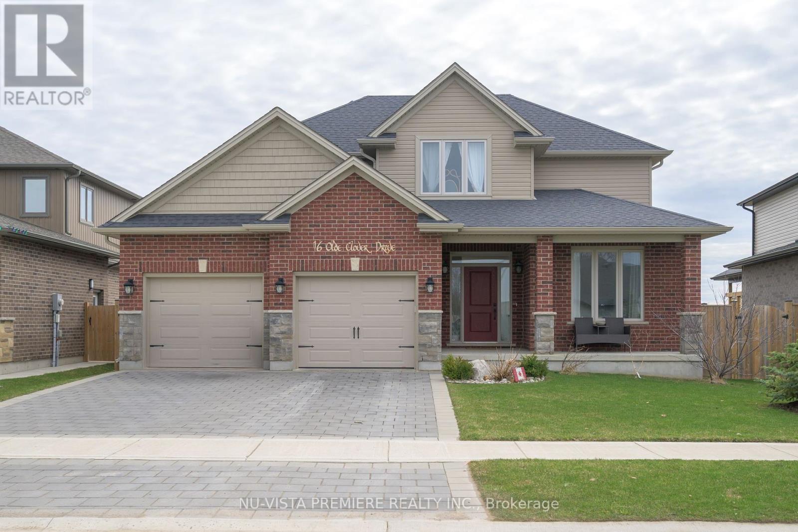 16 OLDE CLOVER DRIVE, Lucan Biddulph (Lucan)