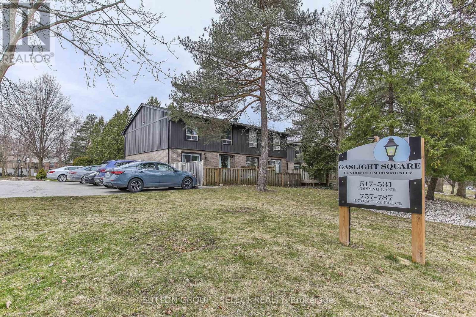 769 BERKSHIRE DRIVE, London South (South N)