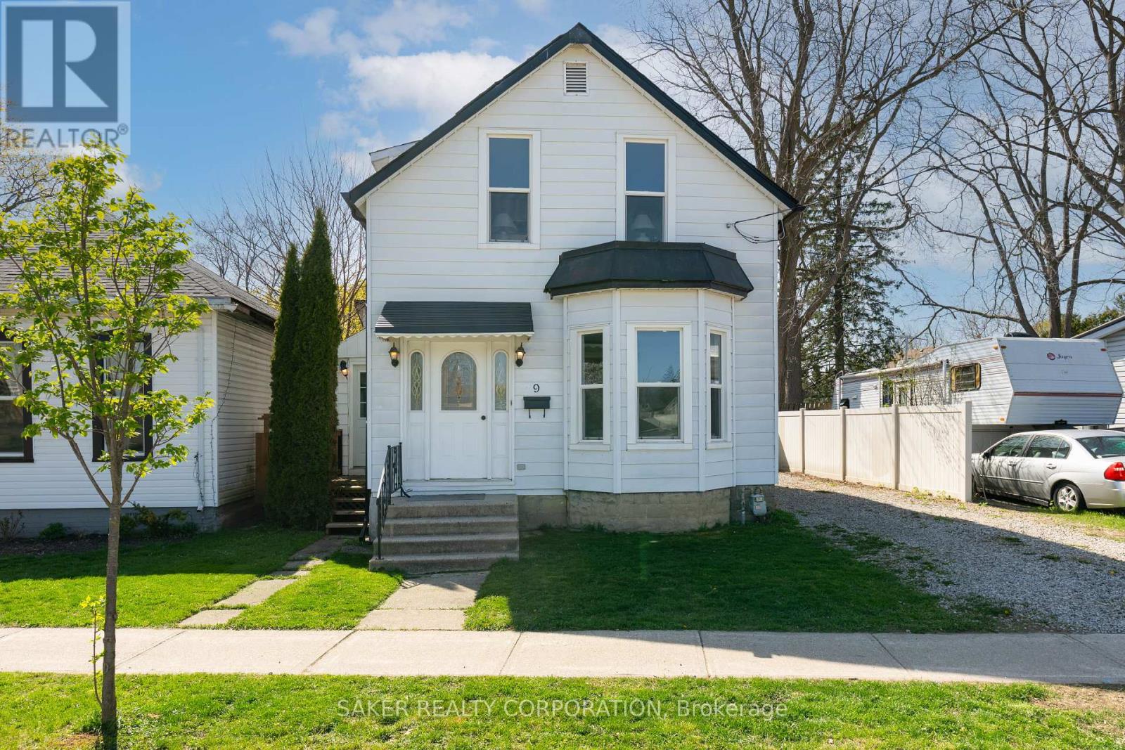 9 STATION STREET, St. Thomas