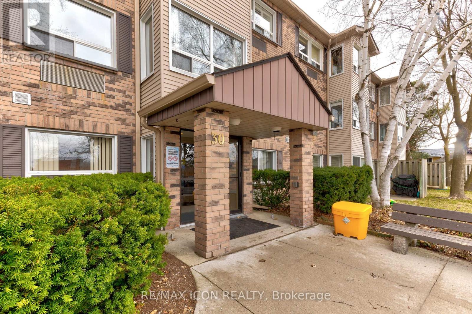 210 - 30 HUGO CRESCENT, Kitchener
